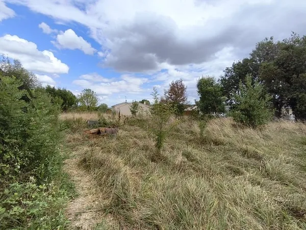 Terrain à bâtir Vente Saint-Martial  1179m² 40000€