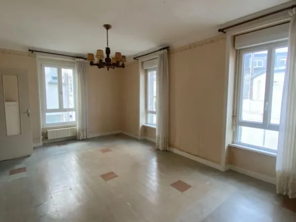 Brest-St- Michel/Ponchelet-Appartement de Type 3, 59m²-Seul à l'étage-S/O