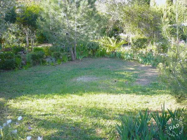 Terrain 575 m²