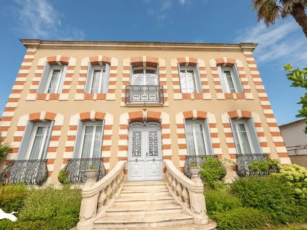 Maison de ville de 11 pièces principales