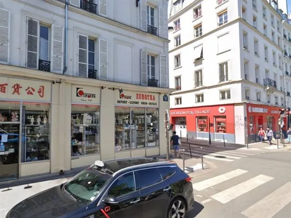 Boutique 2 pièces 317 m²