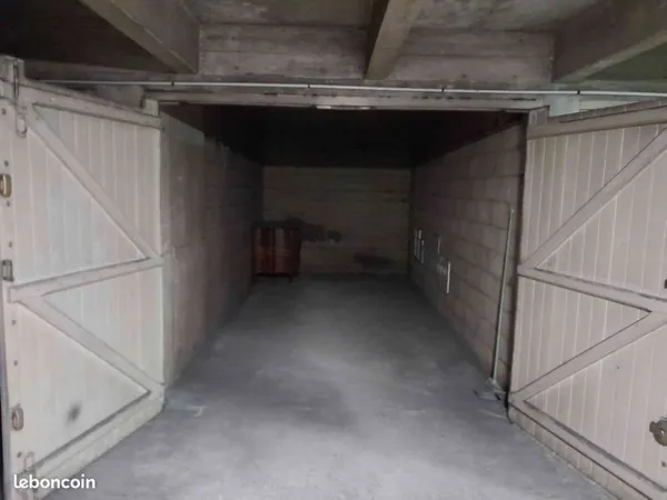 A louer garage fermé