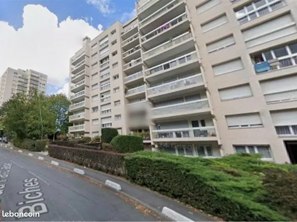 Studio à vendre dans résidence calme avec gardien