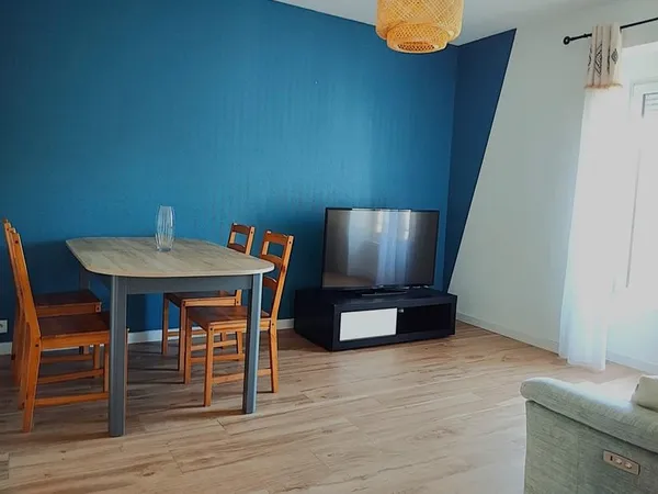 Appartement rénové 1er étage