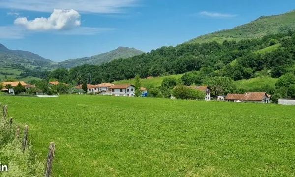Terrain constructible 2392 m²
