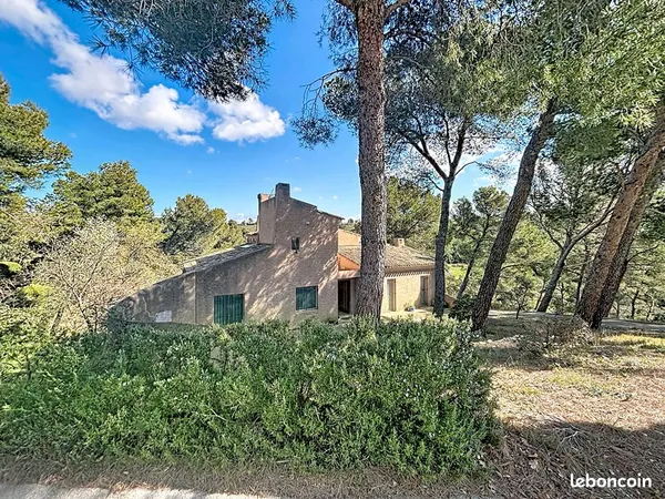 Propriété 6 pièces 129 m²