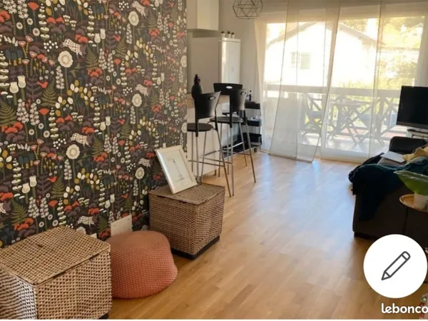 👉 ☀️ Biarritz été - T1 bis avec terrasse + parking - proche centre/plages
