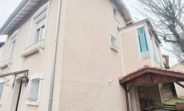 Montchat Lyon 3 Maison 5 pièces avec jardin, calme et empl