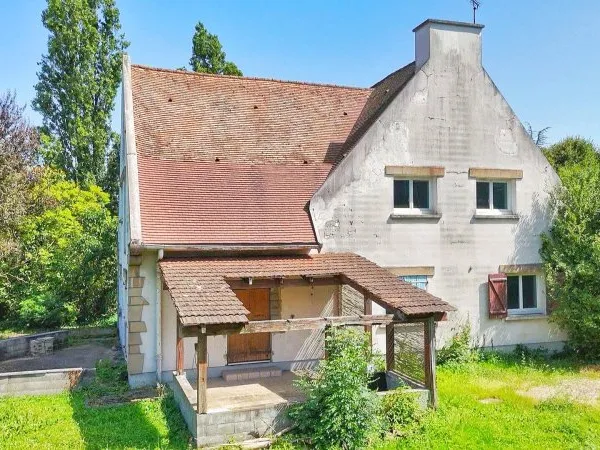 ESPRIT MAISON AVEC GRAND TERRAIN PRIVATIF