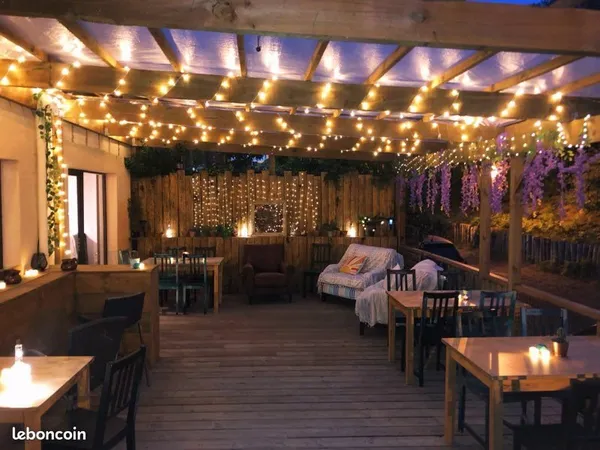 Bar Restaurant Fond de Commerce - Vaste propriété en bord de mer, fort potentiel, prix attractif