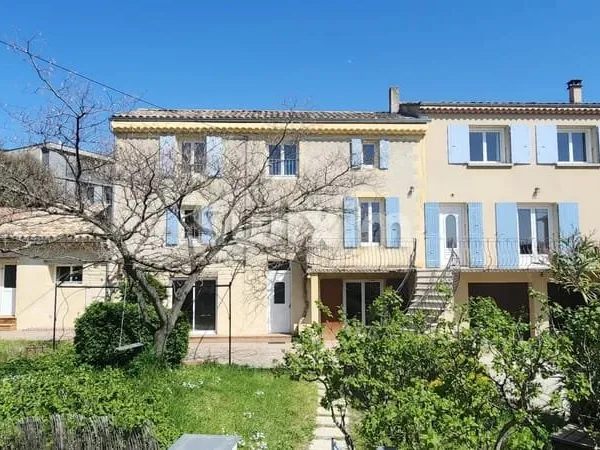 Maison avec jardin proche commodités