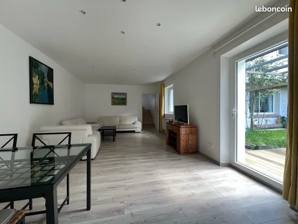 Maison avec terrasse 2 chambres