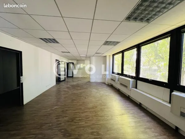 Bureaux 530 m²