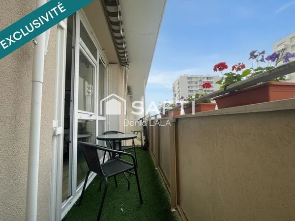 Appartement lumineux avec grand balcon proche métro