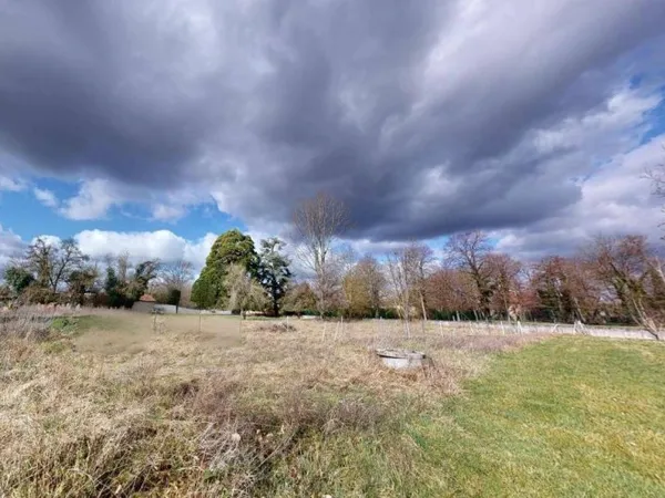 Terrain 2752 m²