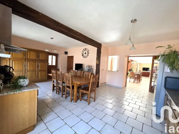Maison 7 pièces 265 m²