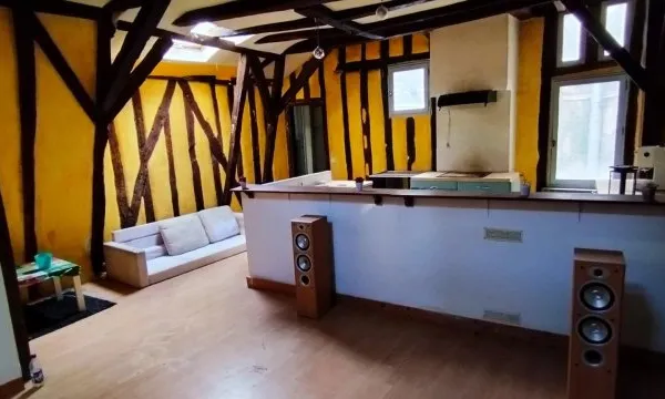 Appartement 66 m² à rénover avec mezzanine VIEUX TOURS