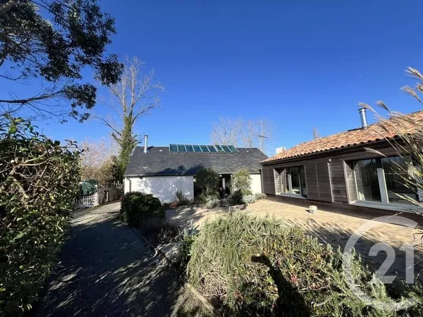 Maison 4 pièces 200 m²