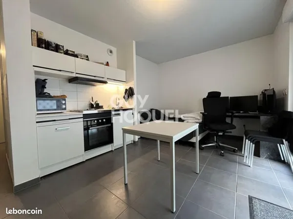 Studio 1 pièce 25 m²