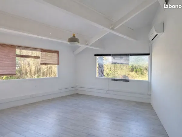 Bureau à louer de 18m2