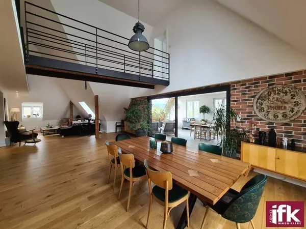 Duplex 5 pièces 174 m²
