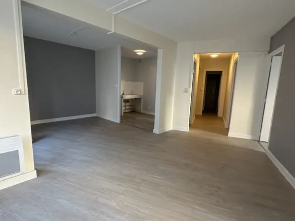 APPARTEMENT T3 SITUÉ AU COEUR DE LA VILLE