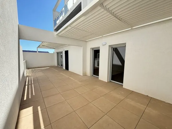 T3 lumineux avec grand extérieur et garage Castelnau-le-Le