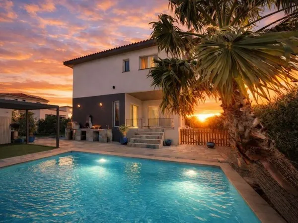 Maison de luxe 7 pièces 165 m²