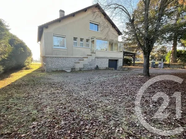 Maison 10 pièces 174 m²
