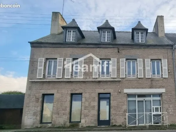 Maison 7 pièces 245 m²