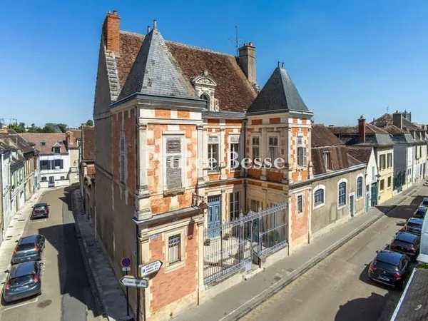 Hôtel particulier 13 pièces 376 m²