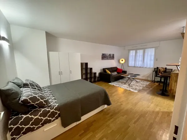Loue grand studio meublé 36m² à Montrouge