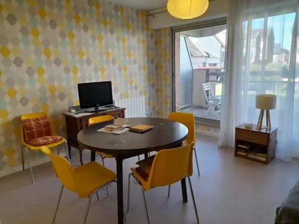 Studio 1 pièce 25 m²