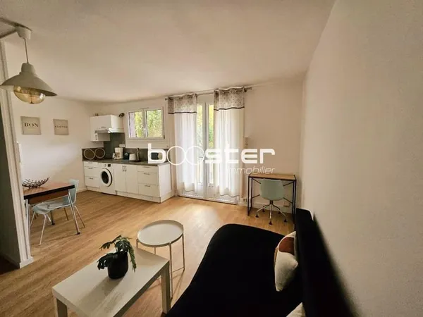 Croix Daurade à deux pas du centre- Coquet T1 bis en rez de chaussée, rénové avec balcon et un parki