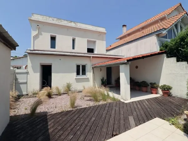 Maison vue mer à St Georges De Didonne, 111 m2 habitable ave
