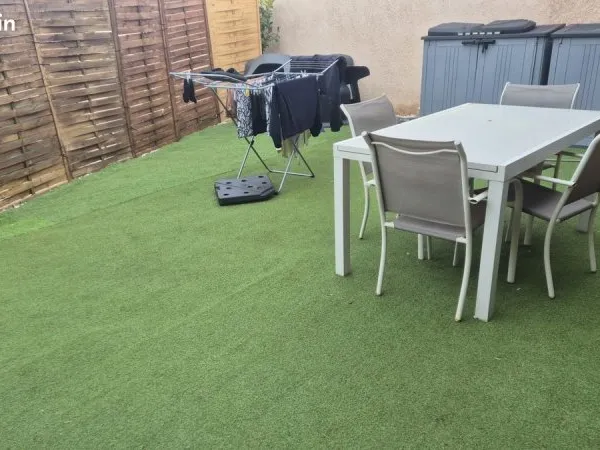 A louer grand t2, rez-de-jardin