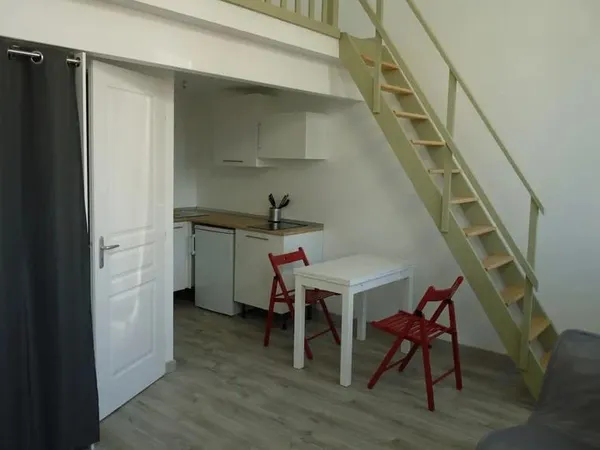 Beau studio meublé de 31m² Quartier Saint Anne