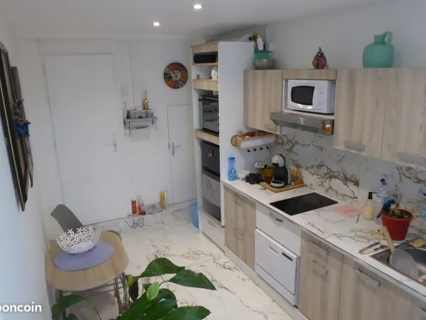 Studio 1 pièce 26 m²