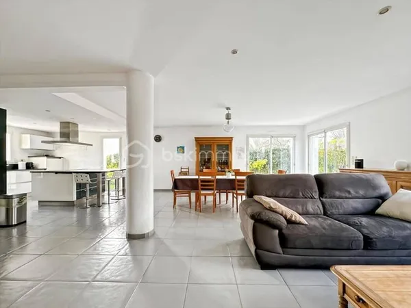 Maison 6 pièces 168 m²