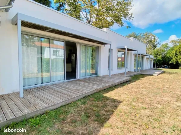 Bruges, très belle villa contemporaine sur vaste parcelle