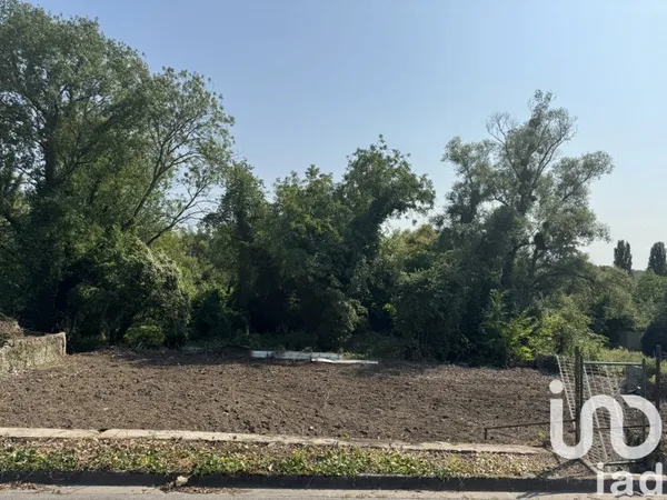 Terrain 788 m²