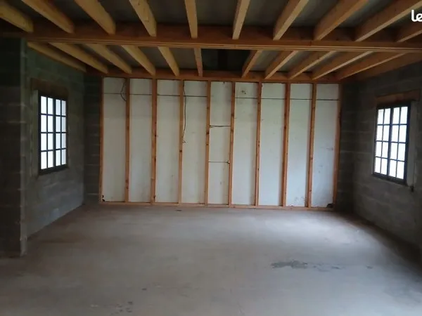 Boxe / garde meuble a louer 45m2 et surmesure 10m2