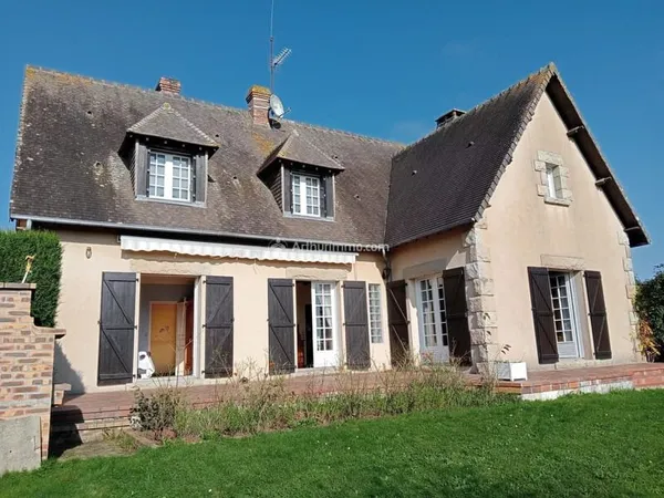 JAVRON LES CHAPELLES - Pavillon T5