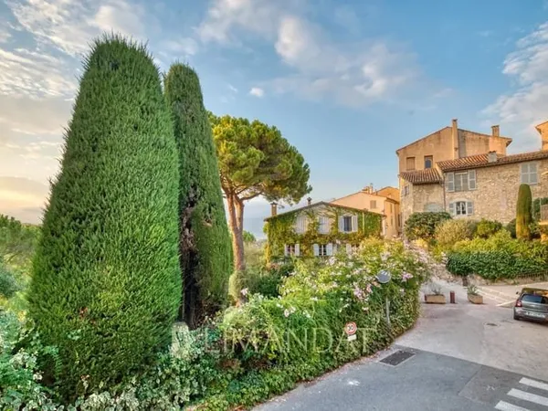 Charmante maison au calme en plein coeur du vieux village de Mougins