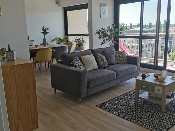 Chambre privée dans appartement rénové