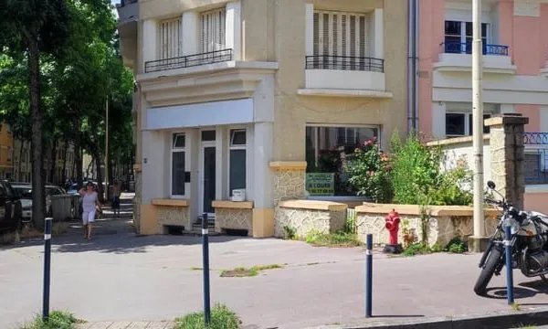 Bureau et espace de travail Location Nancy  40m² 645€