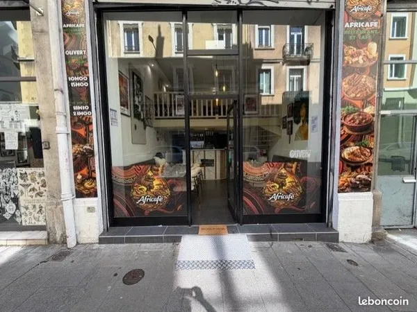 Grenoble Alsace Loraine murs commerciaux loués