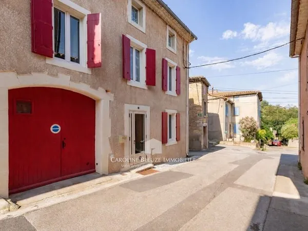 Maison 8 pièces 246 m²