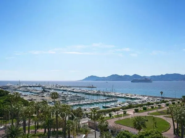 Cannes / Croisette - Superbe Appartement 5 Pieces - Vue Mer Panoramique
