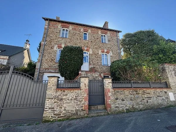 Maison 7 pièces 170 m²